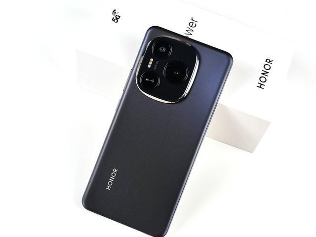 荣耀Power评测：轻户外神器 续航通信双突破(图10)