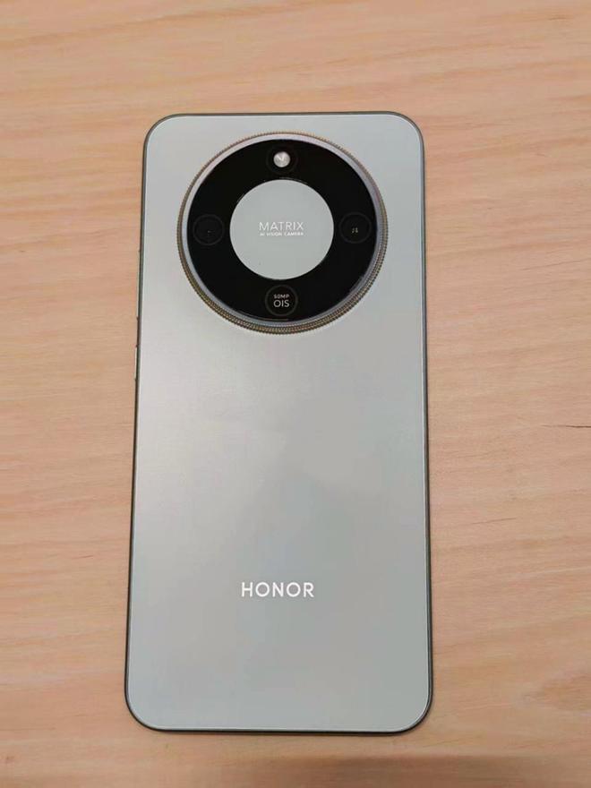 荣耀X70详细规格出炉：外观、性能、细节基本没悬念了(图5)